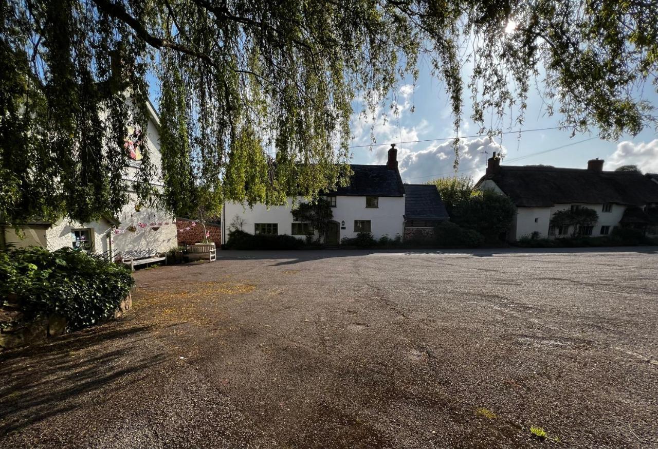Notley Arms Inn Exmoor National Park Elworthy Dış mekan fotoğraf